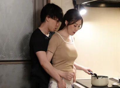 Người mẹ kế nóng bỏng chịch con chồng